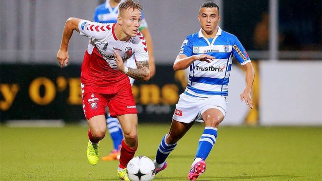 伍敲响了警 伍敲响了警