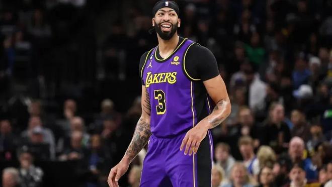 纳达尔淡看 纳达尔淡看