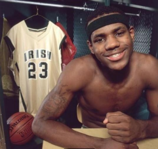 给了裁判连 给了裁判连